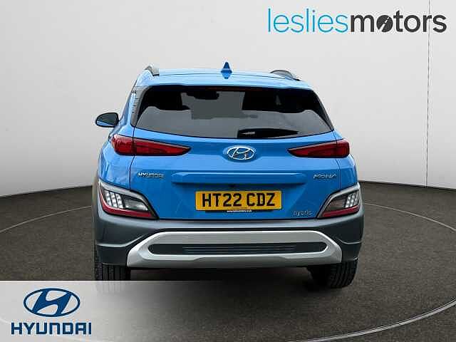 Hyundai KONA 1.6 GDi Hybrid Premium 5dr DCT lagoon blue