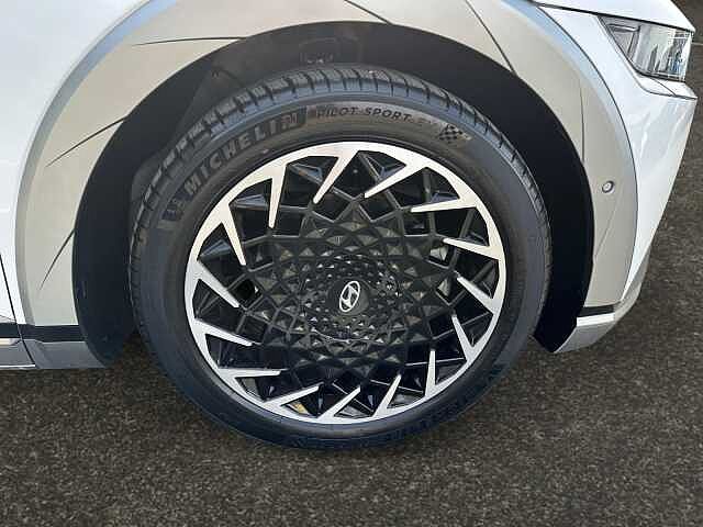 Hyundai IONIQ 5 168kW Namsan Edition 77 kWh 5dr Auto serenity white