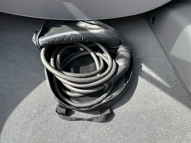 Hyundai IONIQ 5 168kW Namsan Edition 77 kWh 5dr Auto serenity white