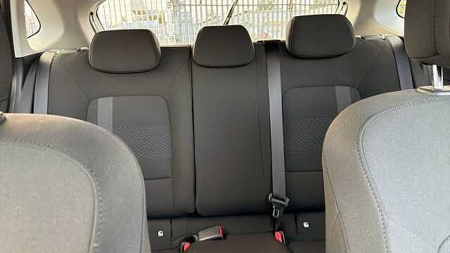 Hyundai I20 1.0T GDi Premium 5dr DCT Petrol Hatchback Lumen Grey - Pearl