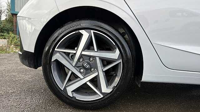 Hyundai I20 1.0T GDi Premium 5dr DCT Petrol Hatchback Lumen Grey - Pearl