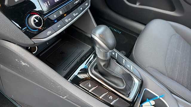 Hyundai IONIQ 1.6 GDi Hybrid Premium 5dr DCT Hybrid Hatchback