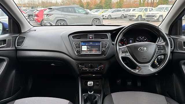 Hyundai i20 1.2 MPi SE 5dr Petrol Hatchback