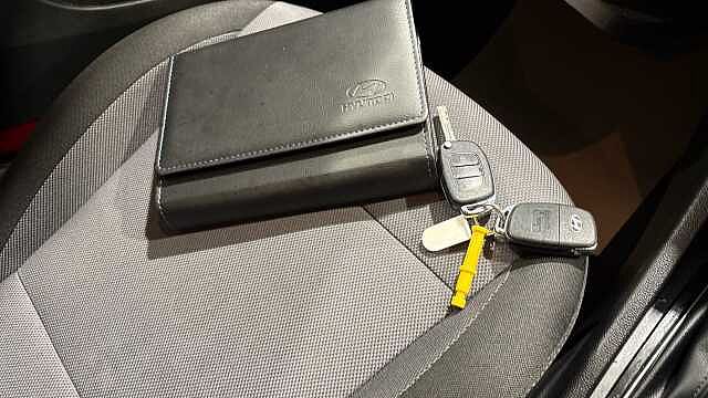 Hyundai i20 1.0 T-GDi Premium Nav 5dr Auto Petrol Hatchback