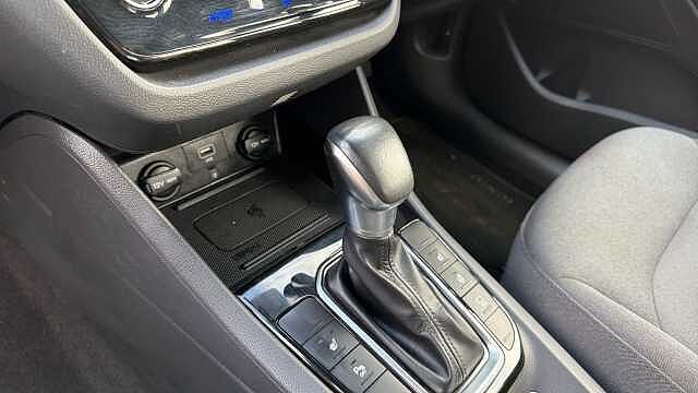 Hyundai IONIQ 1.6 GDi Hybrid Premium 5dr DCT Hybrid Hatchback