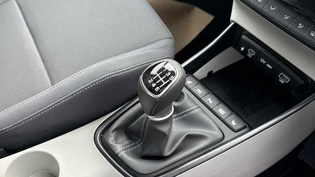 Hyundai BAYON 1.0 TGDi Ultimate 5dr Petrol Hatchback Red