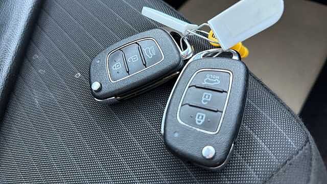 Hyundai i20 1.0T GDi 48V MHD SE Connect 5dr Petrol Hatchback