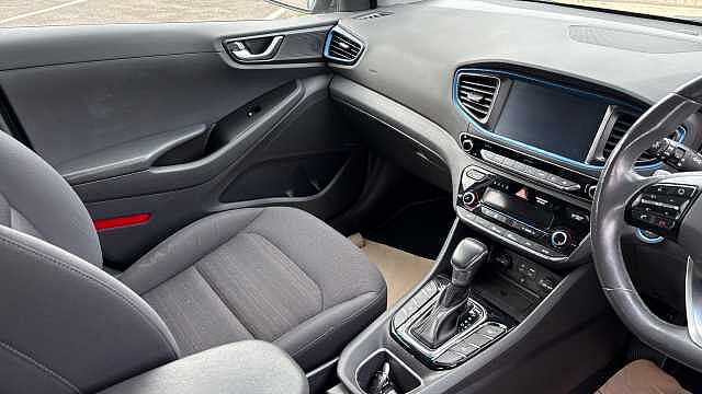 Hyundai IONIQ 1.6 GDi Hybrid Premium 5dr DCT Hybrid Hatchback