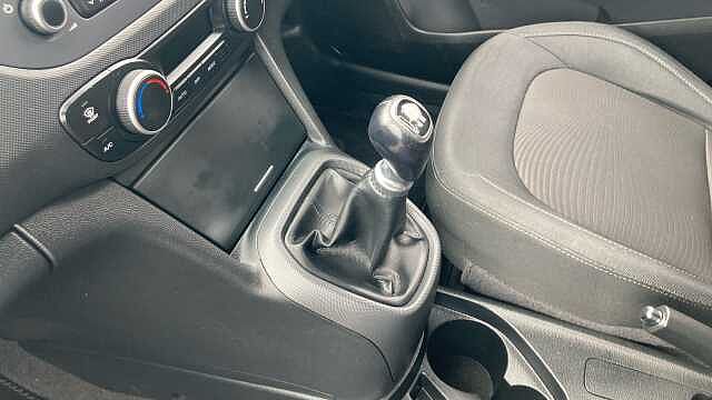 Hyundai i10 1.2 Premium 5dr Petrol Hatchback