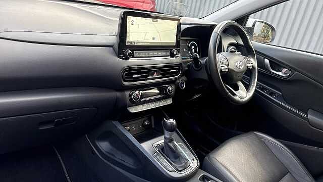Hyundai KONA 1.6 GDi Hybrid Ultimate 5dr DCT Hybrid Hatchback White
