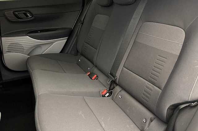 Hyundai BAYON 1.0 TGDi Ultimate 5dr DCT Petrol Hatchback White