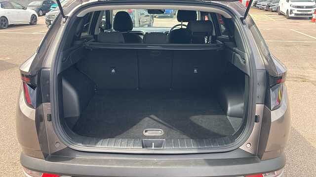 Hyundai TUCSON 1.6 TGDi 48V MHD SE Connect 5dr 2WD DCT Petrol Estate Brown