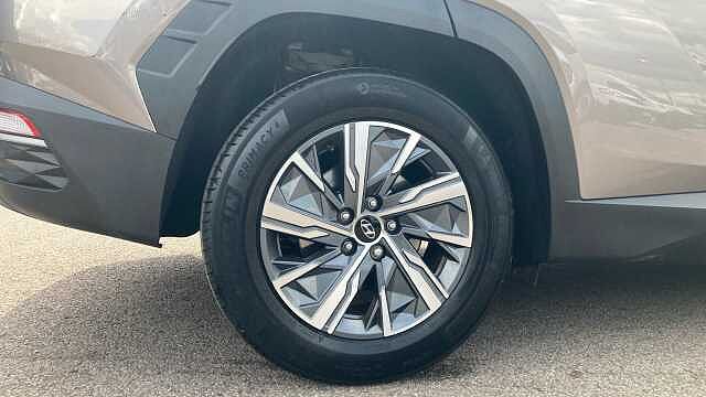 Hyundai TUCSON 1.6 TGDi 48V MHD SE Connect 5dr 2WD DCT Petrol Estate Brown