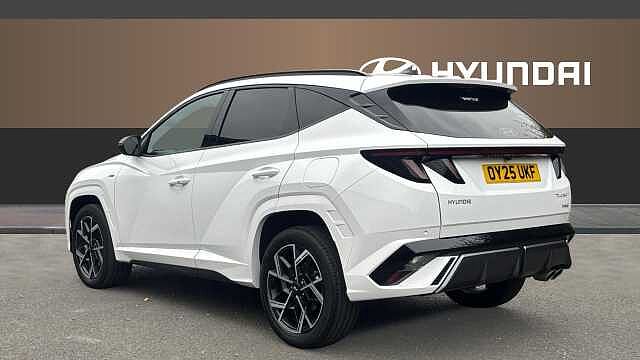 Hyundai TUCSON 1.6T Hybrid N Line 5dr Auto Hybrid Estate White