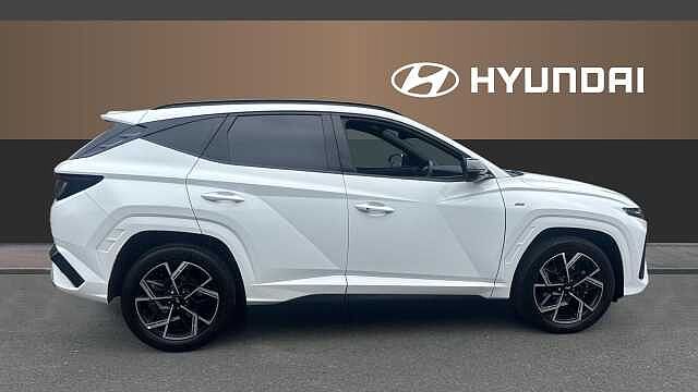 Hyundai TUCSON 1.6T Hybrid N Line 5dr Auto Hybrid Estate White