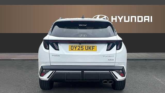 Hyundai TUCSON 1.6T Hybrid N Line 5dr Auto Hybrid Estate White