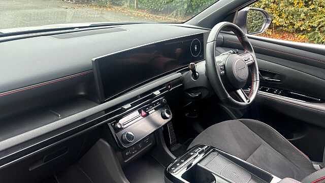 Hyundai TUCSON 1.6T Hybrid N Line 5dr Auto Hybrid Estate White