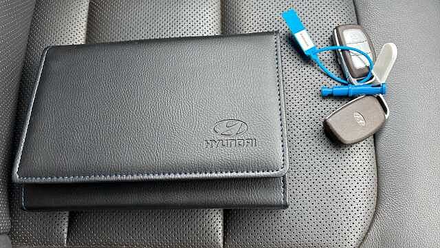 Hyundai IONIQ 1.6 GDi Plug-in Hybrid Premium SE 5dr DCT Hatchback