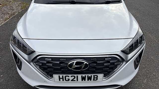 Hyundai IONIQ 1.6 GDi Plug-in Hybrid Premium SE 5dr DCT Hatchback