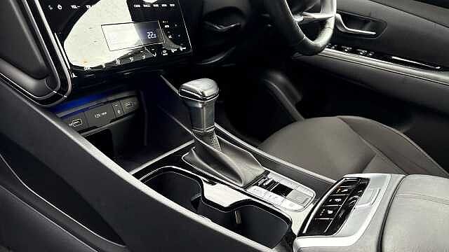 Hyundai TUCSON 1.6 TGDi 48V MHD Premium 5dr 2WD DCT Petrol Estate Red