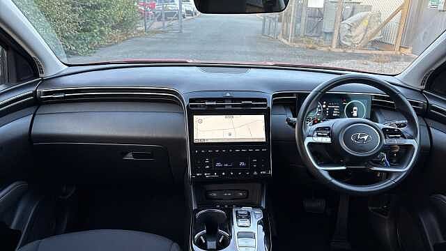 Hyundai TUCSON 1.6 TGDi Hybrid 230 SE Connect 5dr 2WD Auto Hybrid Estate Red