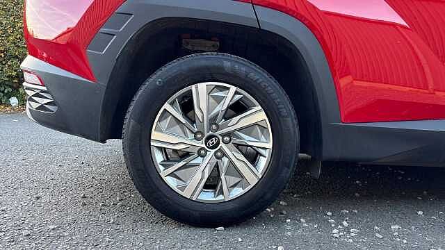 Hyundai TUCSON 1.6 TGDi Hybrid 230 SE Connect 5dr 2WD Auto Hybrid Estate Red