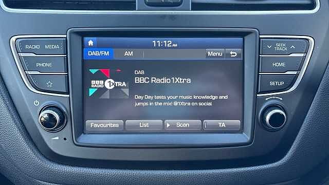 Hyundai i20 1.2 MPi SE 5dr Petrol Hatchback