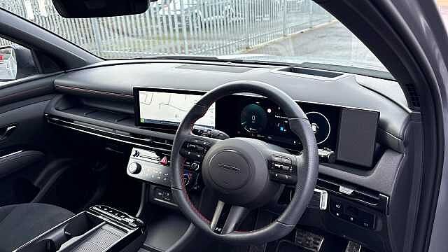 Hyundai TUCSON 1.6T Plug-in Hybrid N Line S 5dr Auto Estate Shimmering Silver - Metallic