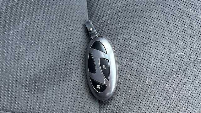 Hyundai TUCSON 1.6T Plug-in Hybrid N Line S 5dr Auto Estate Shimmering Silver - Metallic