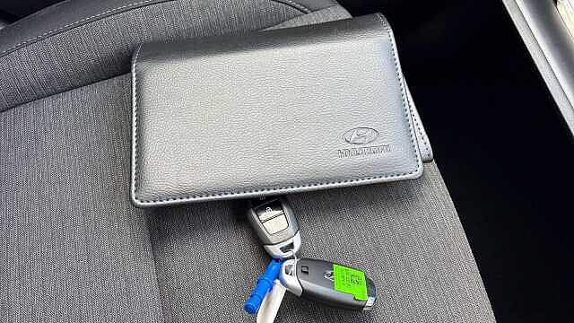 Hyundai KONA 150kW Premium 64kWh 5dr Auto Electric Hatchback Grey