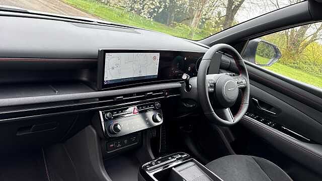 Hyundai TUCSON 1.6T 239 Hybrid N Line 5dr Auto Hybrid Estate White