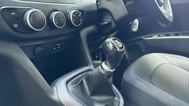 Hyundai i10 1.0 Play 5dr Petrol Hatchback
