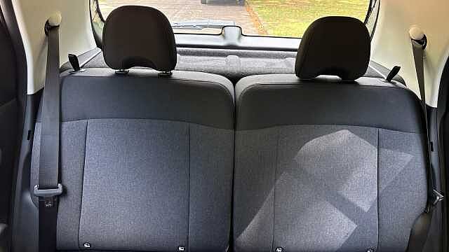 Hyundai INSTER 71kW 01 42kWh 5dr Auto Electric Hatchback