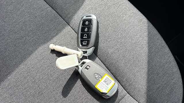 Hyundai INSTER 71kW 01 42kWh 5dr Auto Electric Hatchback
