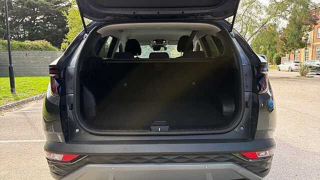 Hyundai TUCSON 1.6 TGDi Hybrid 230 Premium 5dr 2WD Auto Hybrid Estate Grey