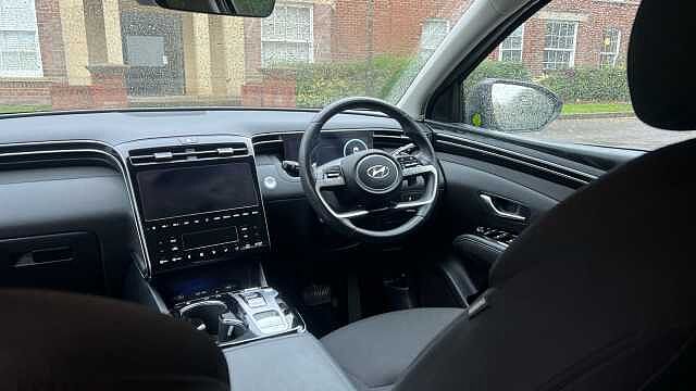 Hyundai TUCSON 1.6 TGDi Hybrid 230 Premium 5dr 2WD Auto Hybrid Estate Black