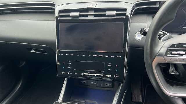 Hyundai TUCSON 1.6 TGDi Hybrid 230 Premium 5dr 2WD Auto Hybrid Estate Black
