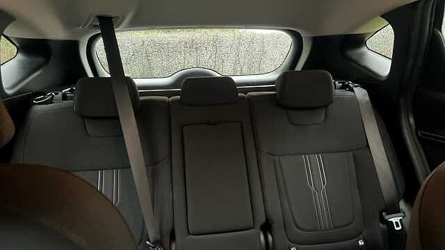 Hyundai TUCSON 1.6 TGDi Hybrid 230 Premium 5dr 2WD Auto Hybrid Estate Black