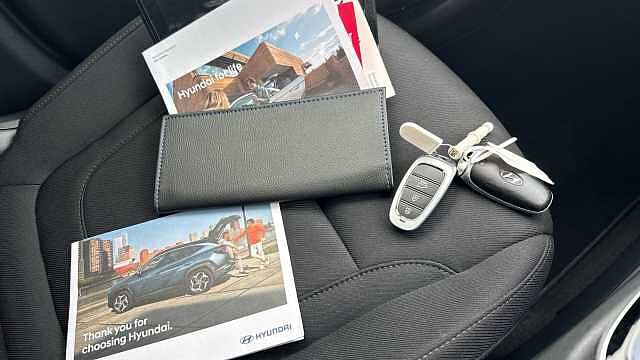 Hyundai TUCSON 1.6 TGDi Hybrid 230 Premium 5dr 2WD Auto Hybrid Estate Blue