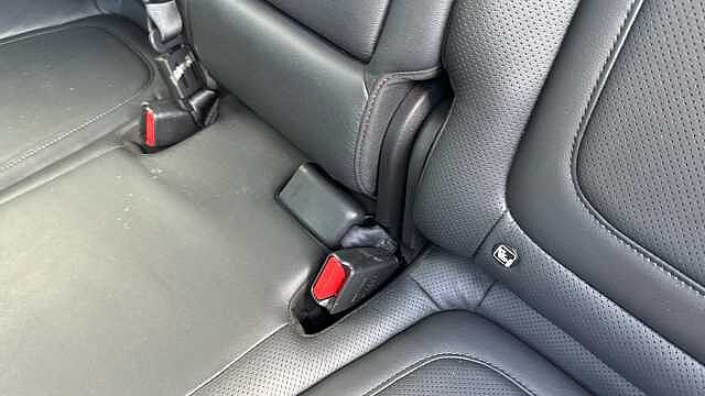 Hyundai TUCSON 1.6 TGDi Hybrid 230 Ultimate 5dr 2WD Auto Hybrid Estate Black