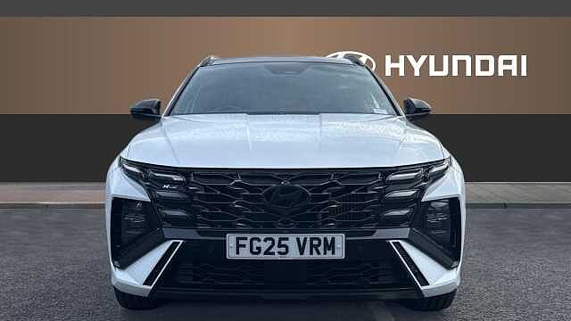 Hyundai TUCSON 1.6T 48V MHD N Line S 5dr DCT Petrol Estate White