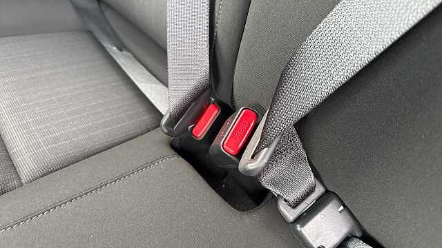 Hyundai KONA 1.6 GDi Hybrid Premium 5dr DCT Hybrid Hatchback Red