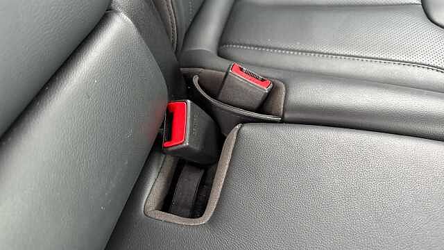 Hyundai SANTA FE 1.6 TGDi Hybrid Ultimate 5dr Auto Hybrid Estate Silver