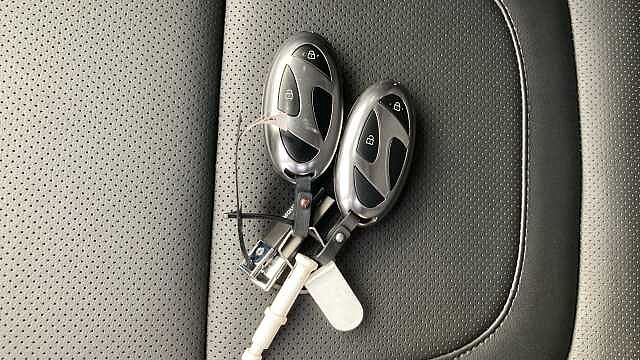 Hyundai TUCSON 1.6T Hybrid Ultimate 5dr Auto Hybrid Estate Black