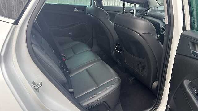 Hyundai TUCSON 1.6 CRDi Premium 5dr 2WD Diesel Estate