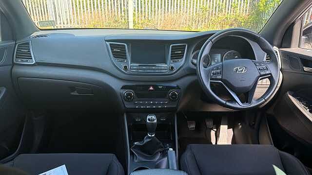 Hyundai TUCSON 1.7 CRDi Blue Drive Go SE 5dr 2WD Diesel Estate