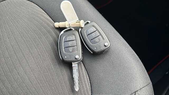 Hyundai i10 1.0 SE 5dr Petrol Hatchback