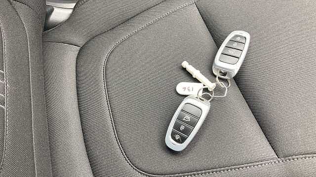 Hyundai TUCSON 1.6 TGDi Hybrid 230 Premium 5dr 2WD Auto Hybrid Estate White
