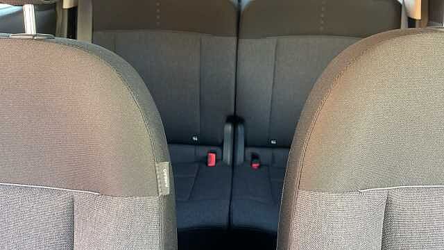 Hyundai INSTER 85kW 02 49kWh 5dr Auto Electric Hatchback