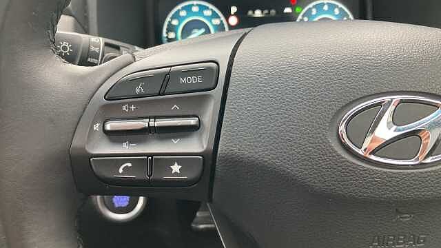 Hyundai KONA 1.6 GDi Hybrid Ultimate 5dr DCT Hybrid Hatchback Grey